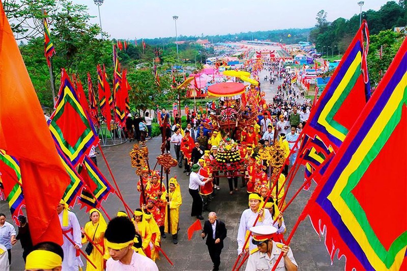 Tín ngưỡng gắn liền với đời sống của người dân Việt Nam