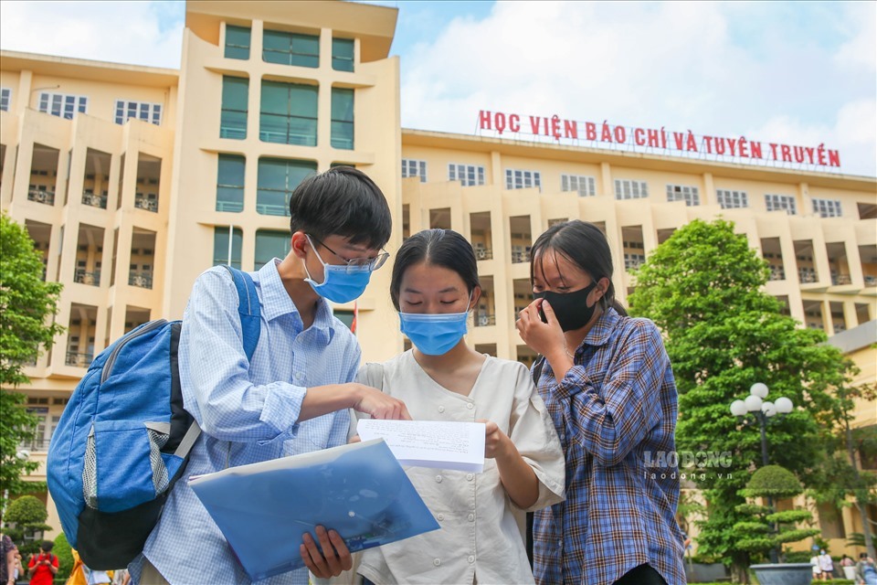 Học viện Báo chí và tuyên truyền hoãn lịch thi năng khiếu