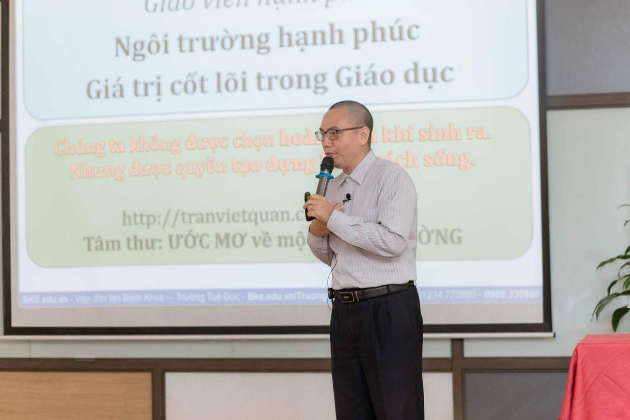 Tiểu sử của Trần Việt Quân