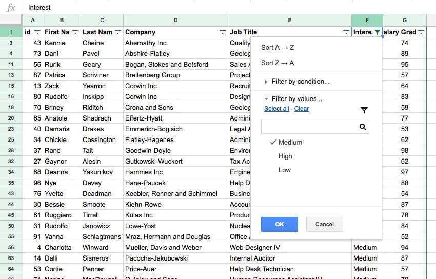 filtering-example-google-sheets Click vào icon ở tiêu đề cột để chọn dữ liệu muốn Google Sheets thu gọn