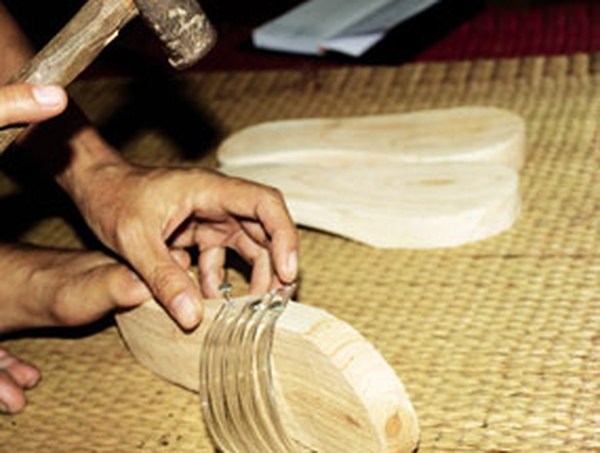 guocs_35525 Người làm guốc mộc cuối cùng