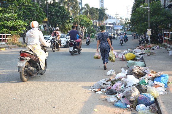 Viết bài luận thuyết phục người khác từ bỏ một thói quen vứt rác bừa bãi