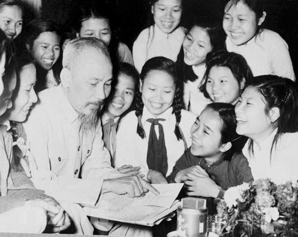 Thơ chào mừng sinh nhật Bác Hồ