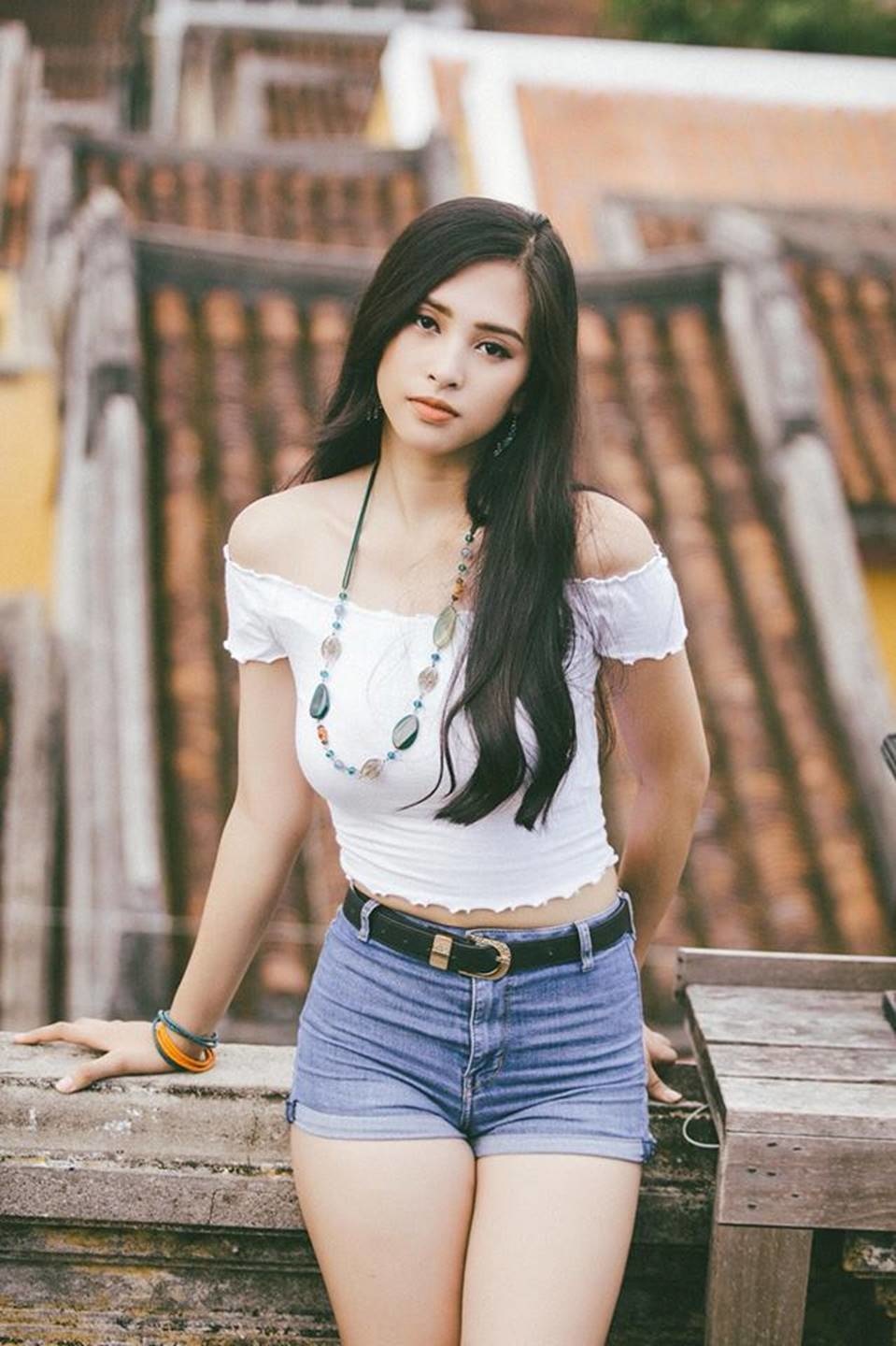 Ngoài