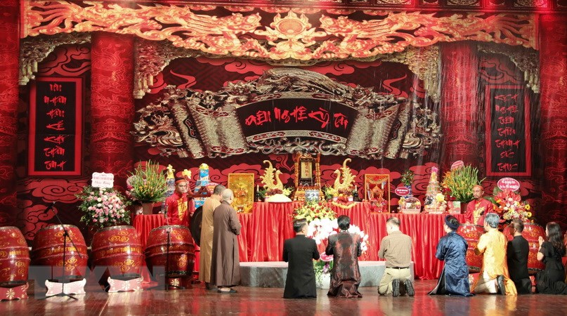 Giỗ tổ nghề sân khấu và ý nghĩa đặc biệt với nghệ thuật truyền thống | Văn  hóa | Vietnam+ (VietnamPlus)